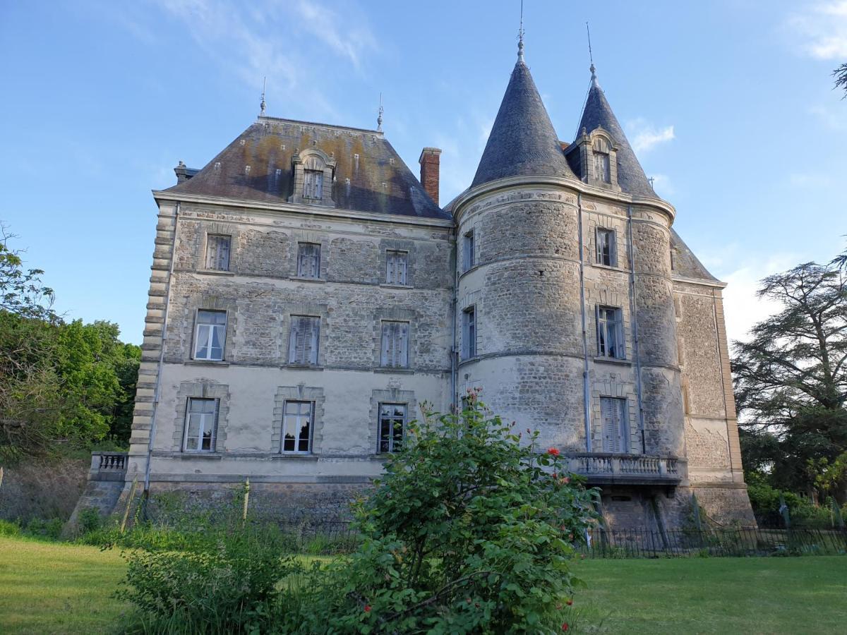 Chateau De Saint Bonnet Les Oules Exteriör bild